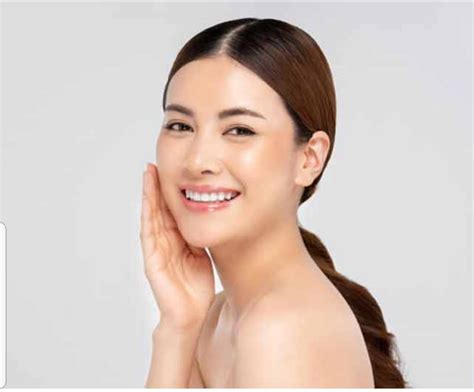 how to get a flawless and glowing skin according to skincare experts by harvey vera medium