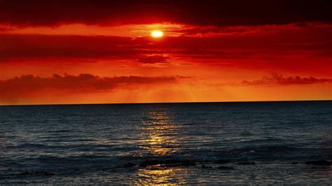 Sea Waves And Red Sunset Wallpapers - 2048x1152 - 584933