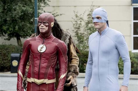 The Flash S4 E11 Promo Elongated Man Becomes Central Citys Hero