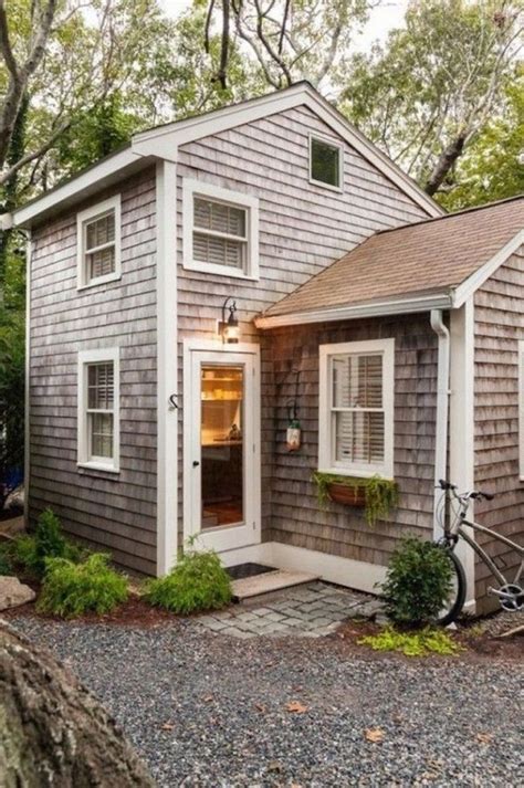 40 Beautiful Victorian Tiny House Amazing Ideas