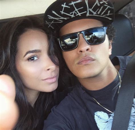 10 Fun Facts About Jessica Caban Bruno Mars Girlfriend Feeling The