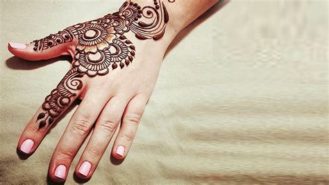 Stylish Back Hand Mehndi Design 2020 Latest Mehndi Designs