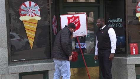 Salvation Army Seeks Bell Ringers Adds New Payment Options Wbbj Tv