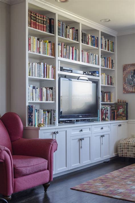 Built In Bookshelves Tv 2021 In 2020 Bookshelves In Living Room