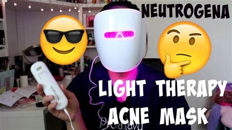May 04, 2020 · neutrogena's lightweight formula contains helioplex, a sunscreen complex that helps block harmful uvb (burning) and uva (aging) rays from your skin. NEUTROGENA LIGHT THERAPY ACNE MASK - YouTube