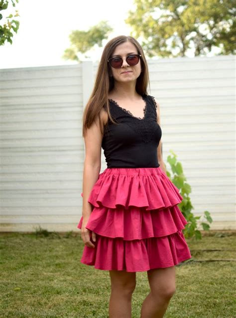 Diy Tutorial Tiered Ruffle Skirt With Elastic Waistband I Can Sew This