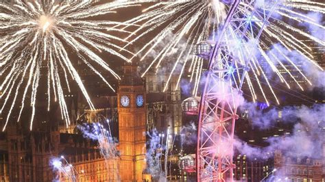 London Eye New Years Eve Fireworks Youtube
