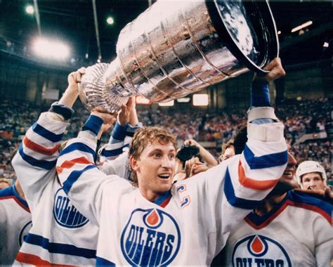 Wayne Gretzky Wayne Gretzky Hockey Sports