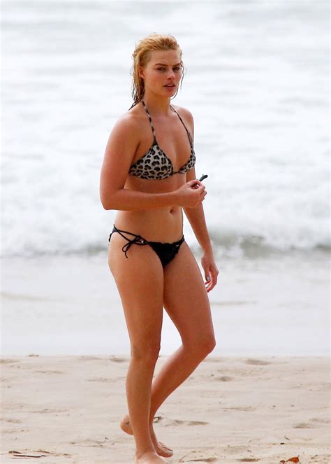 Margot Robbie In Bikini On The Beach In Byron Bay Hawtcelebs