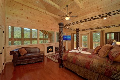 Scenic Mountain Pool 2 Bedroom Luxury Cabin With Pool Near Pigeon Forge