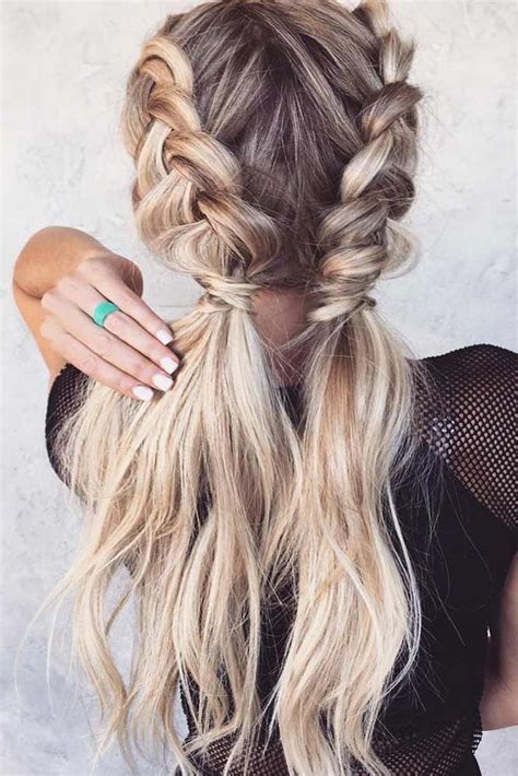 Adding flower crowns, combs, tiaras, and other headpieces are a classy way to add some romantic flair to braided bridal hair. 37 Attractive Ponytail Ideas For Women Short Hairstyle ...