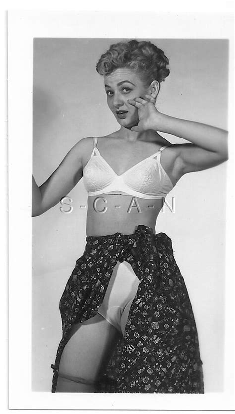 Original Vintage 1940s 60s Semi Nude Rp Woman In Skirt Plays Golf Bra Panties Ebay