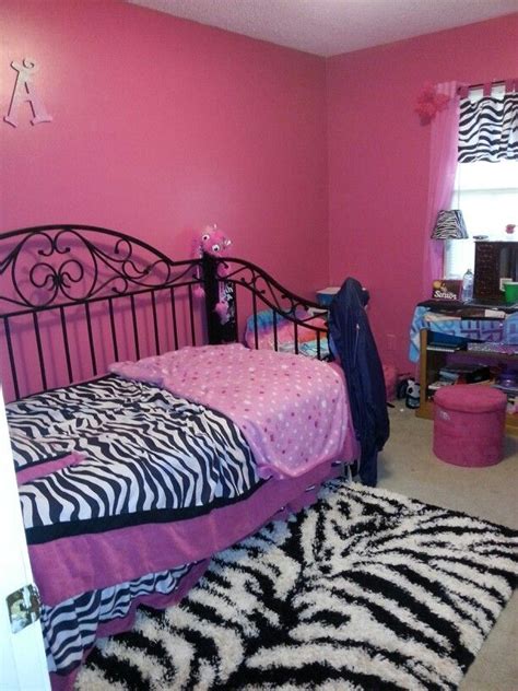 zebra print bedroom pink zebra bedrooms zebra bedroom