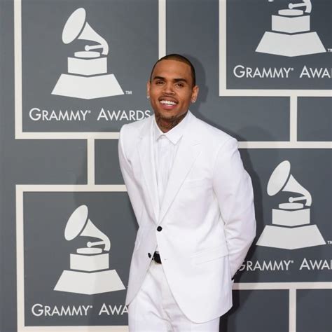 Chris Brown En La Alfombra Roja De Los Grammy 2013 Alfombra Roja De