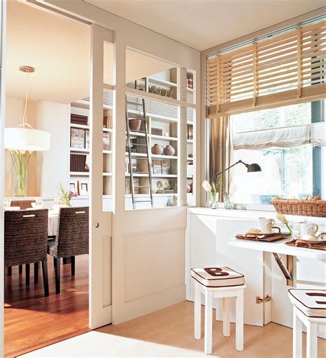 Frentes de cajón y puertas de cocina. Instala una puerta corredera en casa y gana 1,5 m2 reales