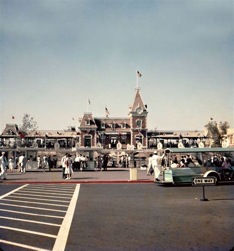 Disneyland Parking Lot 1950s Disneyland California Adventure