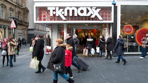 Tk Maxx Worker Reveals The Best Time For Shoppers To Nab A Bargain In Store
