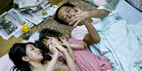 Movie Review Shoplifters The Critical Movie Critics