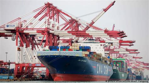 Chinese Exports Fall Amid Weak Demand Us Tariffs Dw Learn German