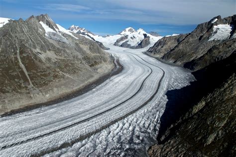 Le Grand Glacier Daletsch Glaciers