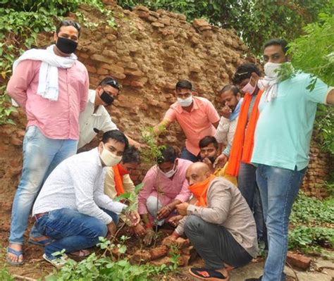 विश्व पर्यावरण दिवस पर देवसंस्कृति विवि परिसर में कुलाधिपति डॉ. Hewuva planted saplings Celebrated CMchar(39)s birthday ...