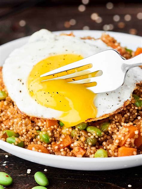 Quinoa Fried Rice Recipe 15 Minute Easy And Healthy Dinner