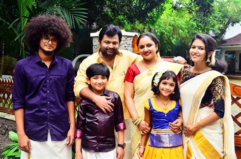 Uppum mulakum is a malayalam sitcom broadcast on flowers tv. Uppum Mulakum Got Record Dislike in Youtube | Pandalam
