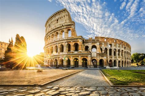 El Coliseo De Roma Italia Patrimonio De La Humanidad Y Una De Las