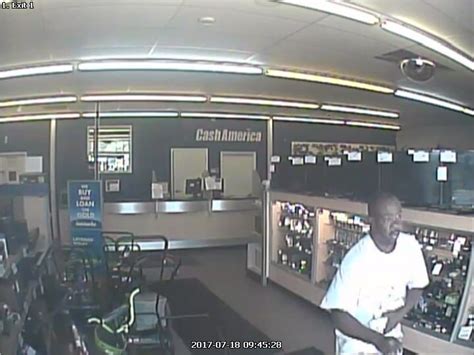 Robbery At Cash America Pawn Shop Suspects Still At Large Wowo Newstalk 923 Fm 1190 Am