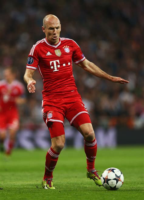 Join us for live training sessions, be amazed by brilliant skill. Arjen Robben in Real Madrid v FC Bayern Muenchen - Zimbio