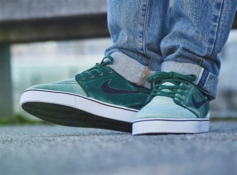 10 years ago stefan janoski proved that keeping things simple requires skill and conviction. Sneakers-actus : votre source fraîche de baskets homme & femme