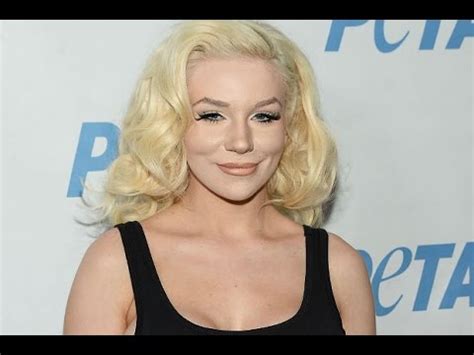 Breaking Hair News Courtney Stodden Sports A New Wigged Out Do YouTube