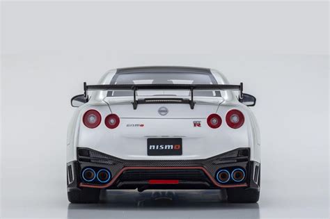 This Ridiculously Detailed Nissan Gt R Nismo Is Ultra Rare Carbuzz
