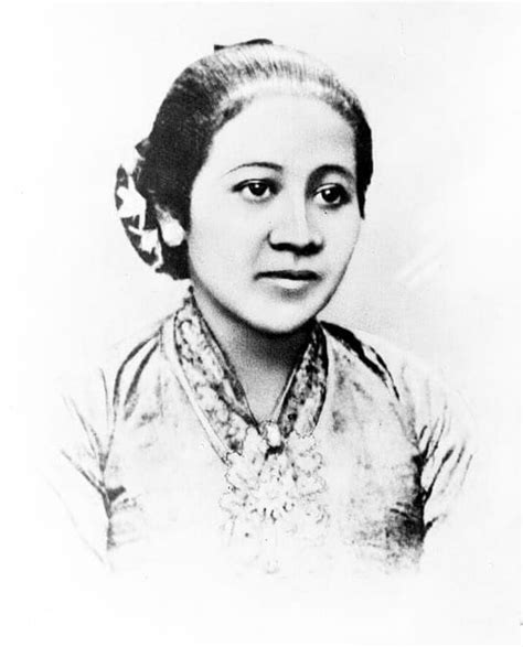 Gambar Ibu Kartini Untuk Mewarnai 55 Koleksi Gambar