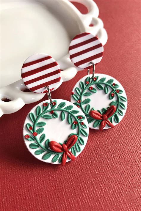Christmas Wreath Earrings Holiday Earrings Red And Green Etsy