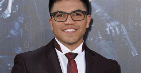 The former welterweight champions provided sustained action for most of the first four. Victor Ortiz Acteur | Premiere.fr