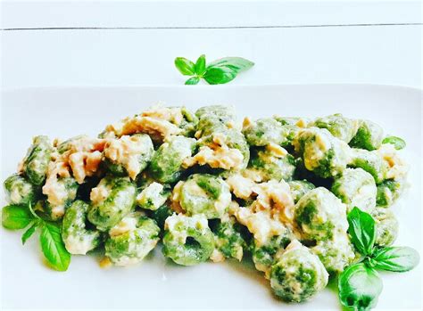 We did not find results for: Gnocchi di patate e spinaci con salmone - Gabriella Gasparini