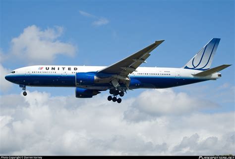 N780ua United Airlines Boeing 777 222 Photo By Darren Varney Id