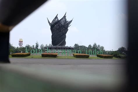 kota harapan indah landmark statue editorial photography image of indonesian road 201980862