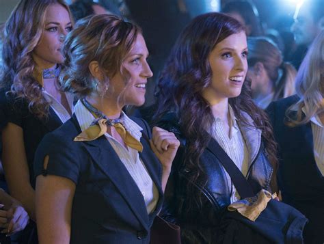 Pitch Perfect Writer Discusses Bechloes Origins Beca And Chloes