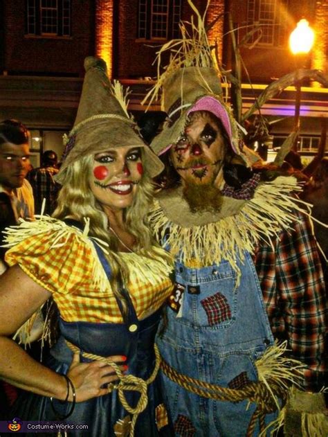 Scarecrows Couple Costume Photo 23