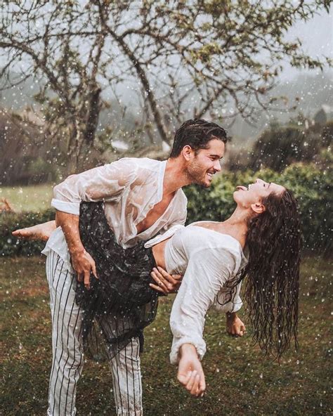 Romantic Photos Dancing In The Rain With Your Love 🌧 In 2020 Dancing