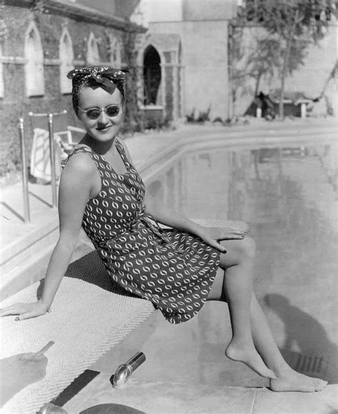 Bette Davis Poolside Hooray For Hollywood Golden Age Of Hollywood