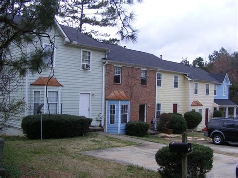 Condos, duplexes, townhouses, and apartments for rent in austell,ga. Crestview Townhomes Apartments - Austell, GA | Apartments.com