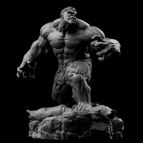 Matt Leighton Hulk Statue Commission