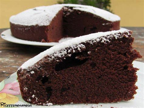 Per realizzare la ricetta della torta al cioccolato fondente, per prima cosa scaldate il forno a 160°c statico o 140°c ventilato. Torta al cacao, torta cioccolatosa, torta morbida al cacao