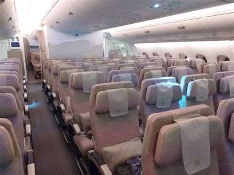 A Upper Deck Economy Emirates Emirates Flights Economy Seats