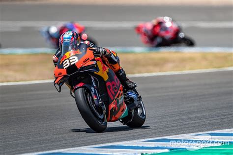 Official site of the red bull australian motorcycle grand prix. Binder learned MotoGP riders aren't "superheroes" they seem