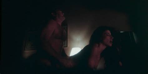 Tania Raymonde Nude Goliath 2016 S01e06 Hd 720p