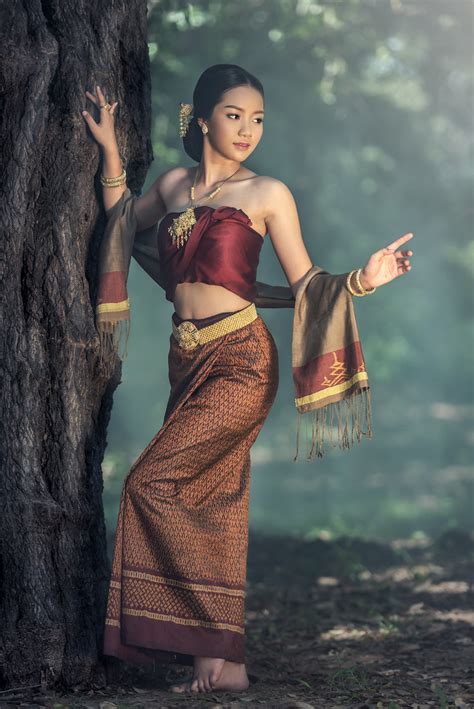 Beautiful Thai Girl Beautiful Thai Girl In Thai Silk Tradi Flickr